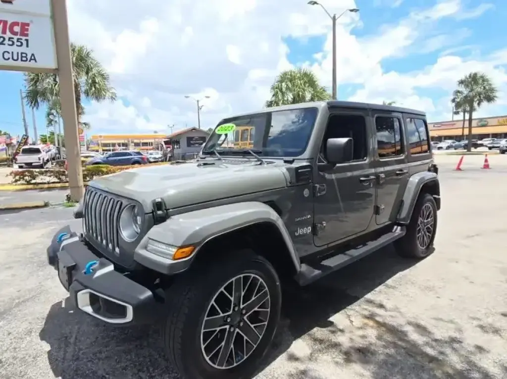 Jeep Wrangler 2023 4x4 High Altitude 4xe 4 puertas SUV