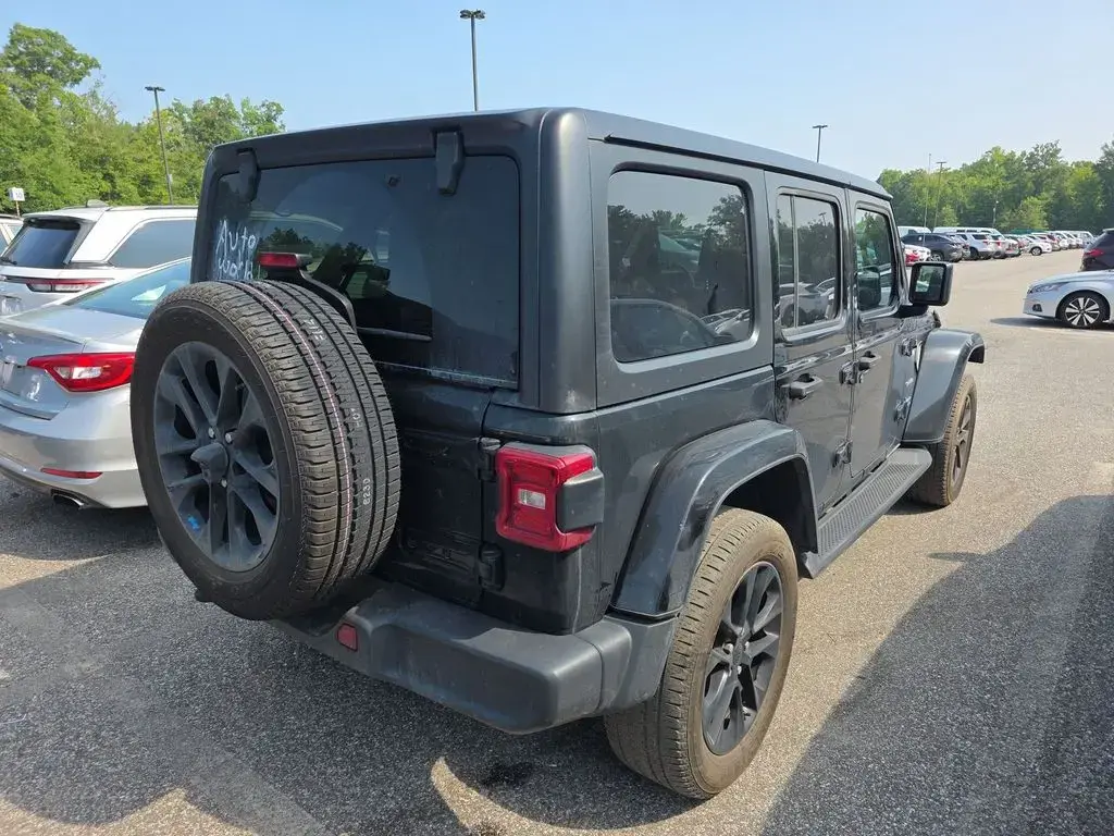 Jeep Wrangler Unlimited 2022 4x4 High Altitude 4xe 4 puertas SUV