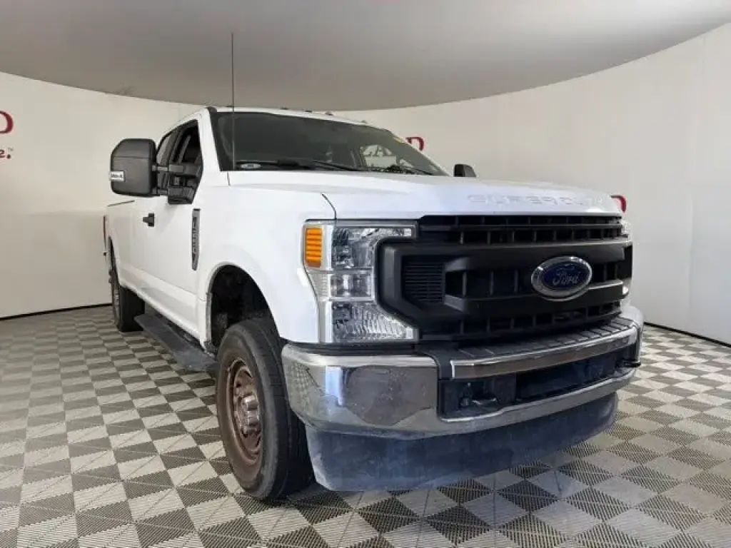 Ford F-250 Super Duty 2022 4x4 XL 4 puertas SuperCab 1.83 m (6.8 pies) Pickup