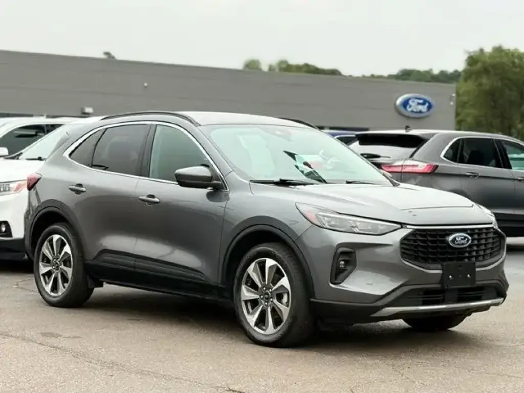 Ford Escape 2025 AWD Platinum 4 puertas SUV