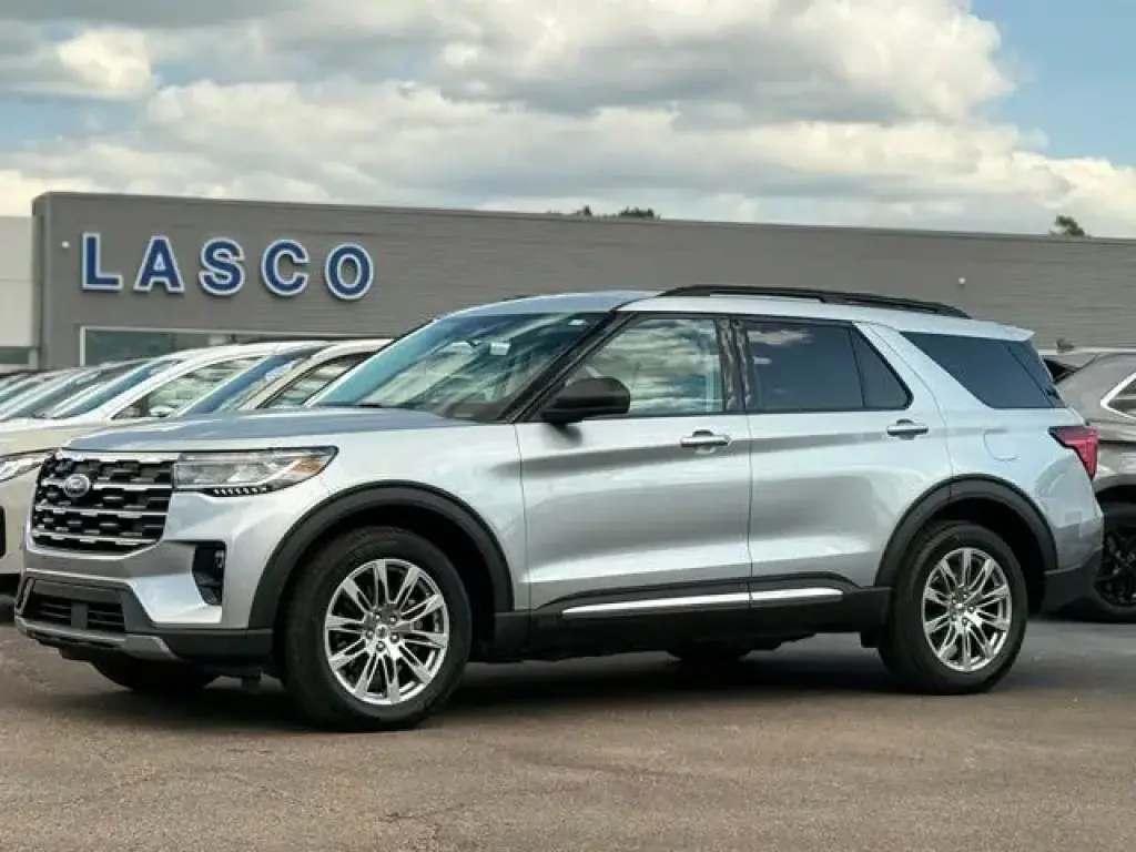 Ford Explorer 2025 AWD Active 4 puertas SUV