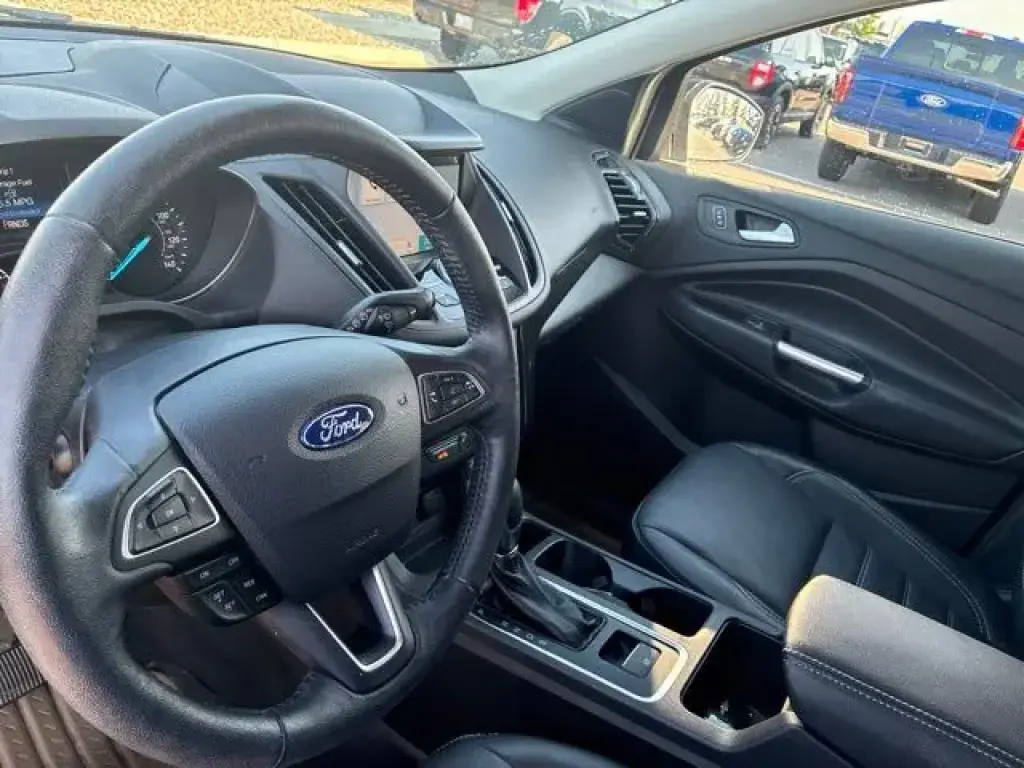 Ford Escape 2019 AWD Titanium 4 puertas SUV