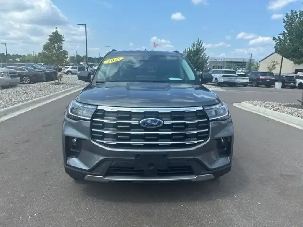 Ford Explorer 2025 AWD Active 4 puertas SUV