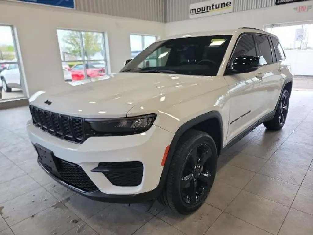 Jeep Grand Cherokee 2023 4x4 Laredo X 4 puertas SUV