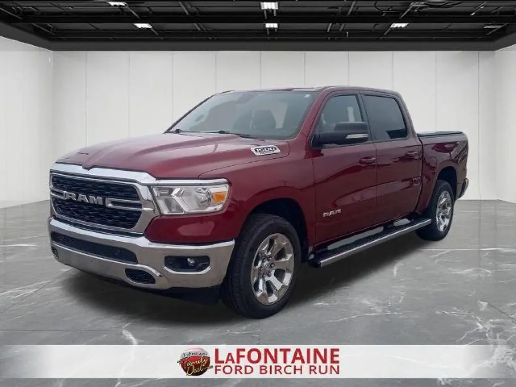 Ram 1500 2022 4x4 Lone Star Cabina Crew 4 puertas 5.6 pies. Caja corta Pickup