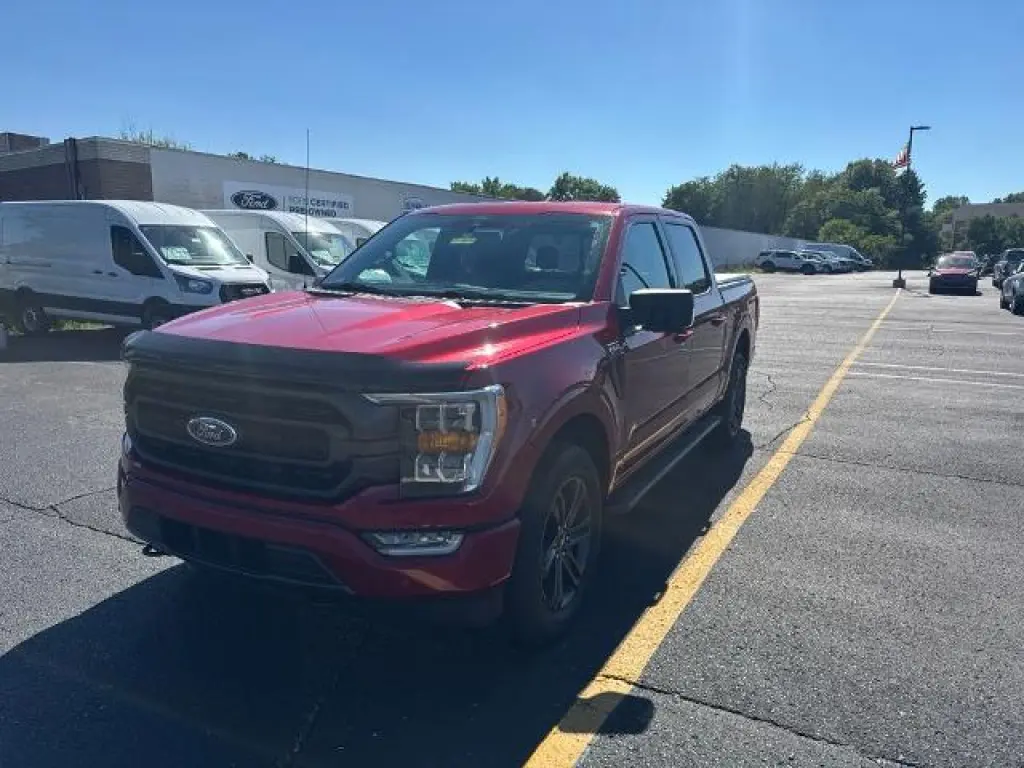 Ford F-150 2021 4x4 XLT 4 puertas SuperCrew 5.5 pies SB