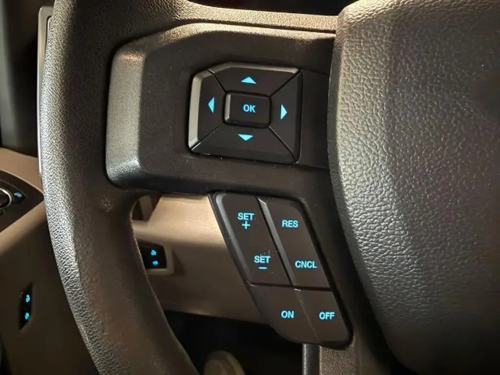 Ford F-150 2017 4x4 XLT 4 puertas SuperCrew 5.5 ft. SB