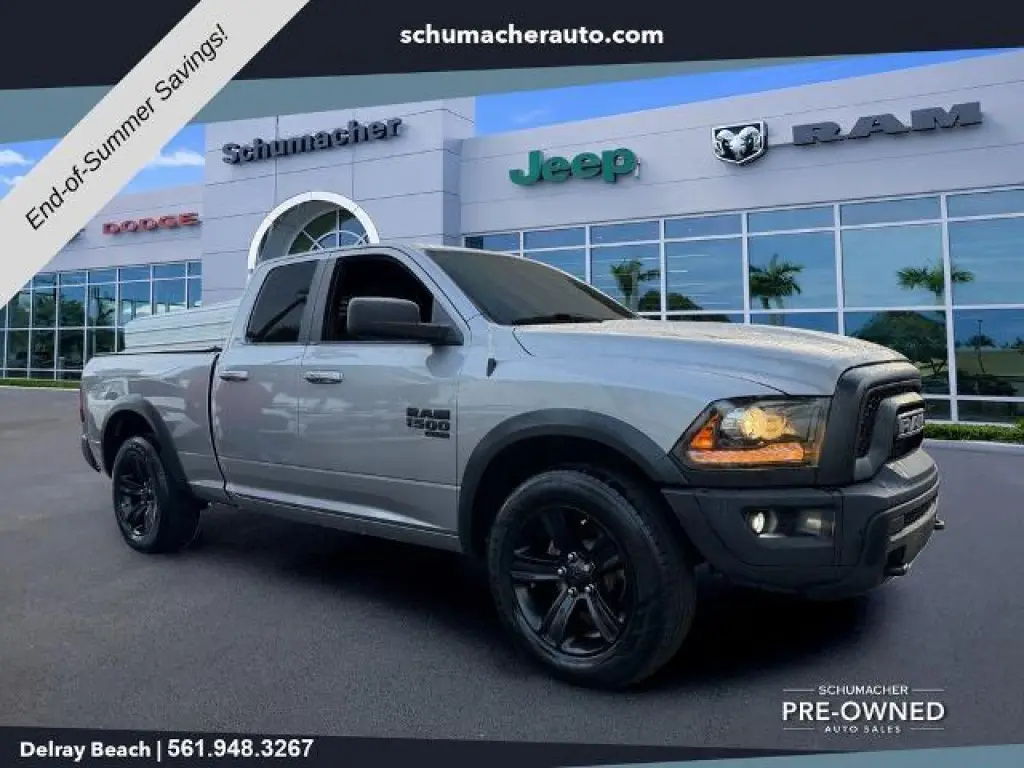 Ram 1500 Classic 2021 4x2 SLT 4 puertas Quad Cab 1.93 m Pickup