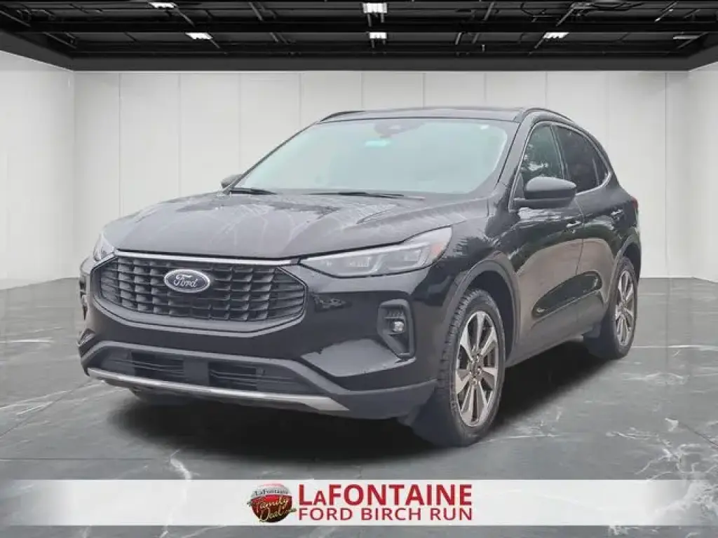 Ford Escape 2025 AWD Platinum 4 puertas SUV