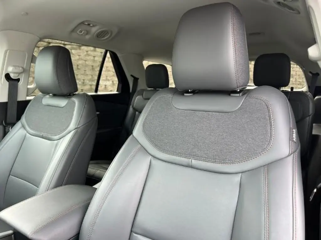 Ford Explorer 2025 AWD Active 4 puertas SUV