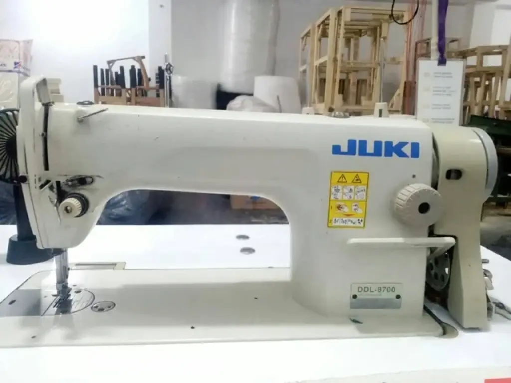 Técnico de máquinas de coser