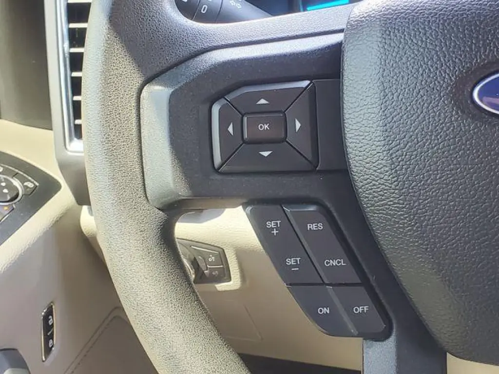 Ford F-150 2016 4x4 XLT Cabina Super 4 puertas 6.5 pies. SB