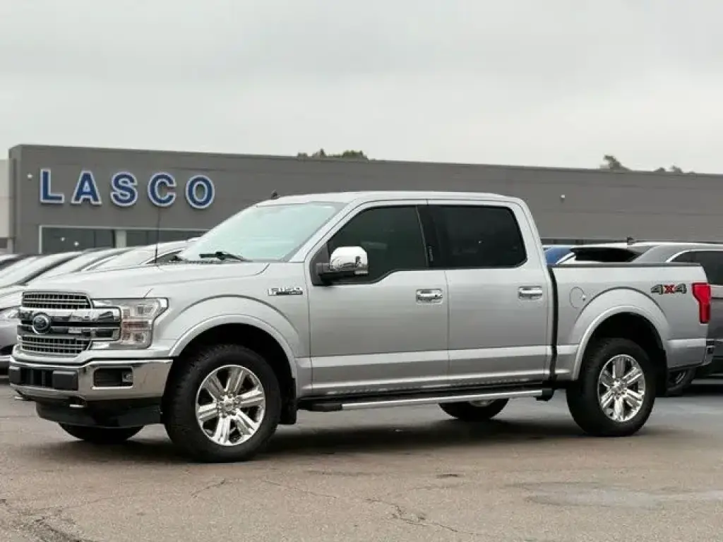 Ford F-150 2020 4x4 Lariat 4 puertas SuperCrew 5.5 pies. SB