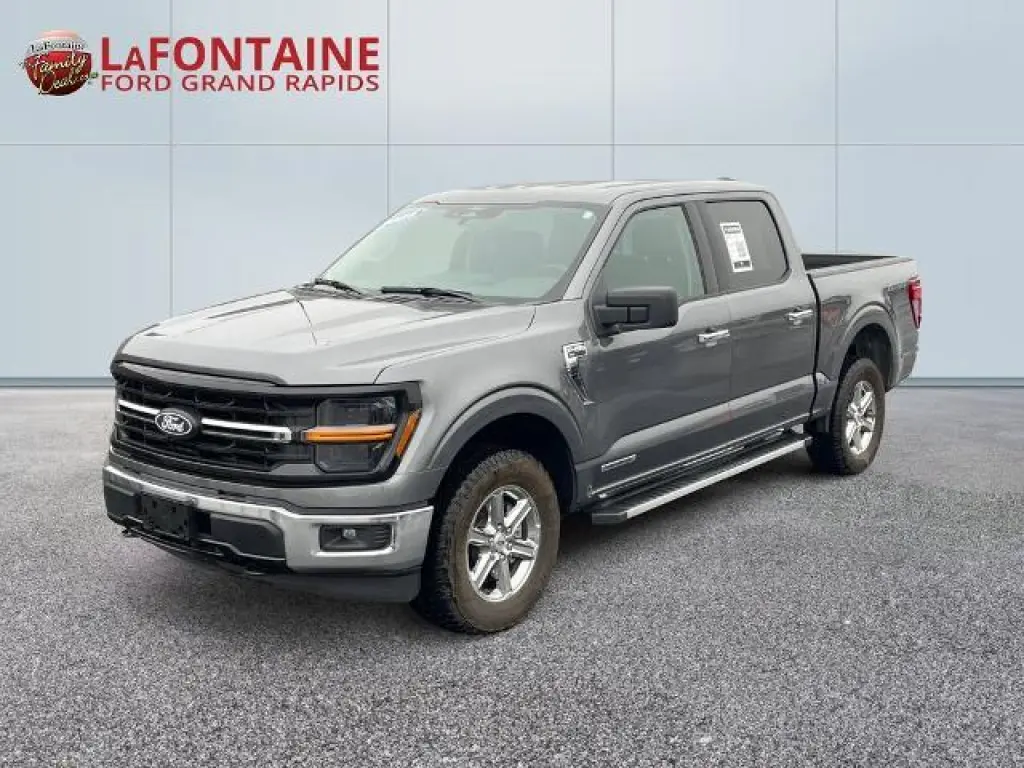 Ford F-150 2025 4x4 XLT 4 puertas SuperCrew 5.5 pies. Caja corta