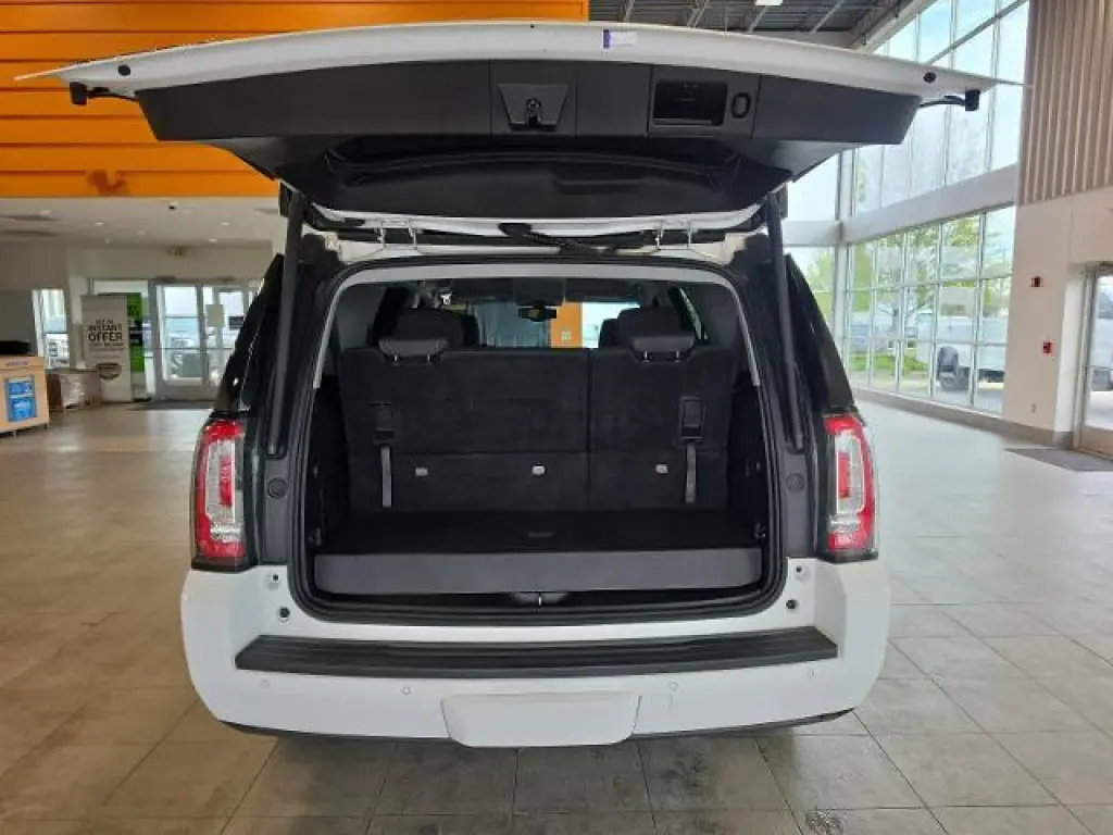 GMC Yukon 2019 4x4 SLE 4 puertas SUV