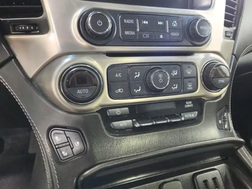 GMC Yukon 2020 4x4 Denali 4 puertas SUV