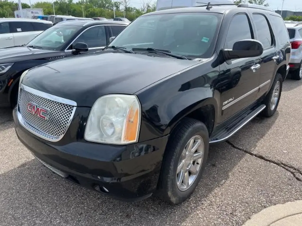 GMC Yukon 2012 AWD Denali 4 puertas SUV