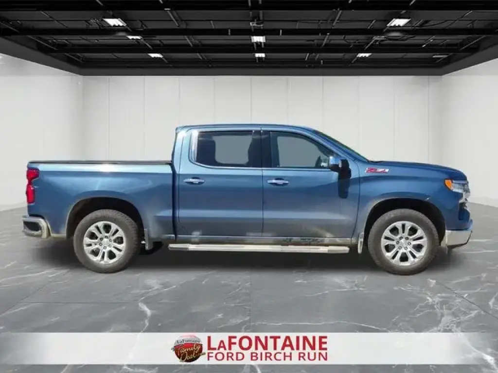 Chevrolet Silverado 1500 2024 4x4 LTZ 4 puertas Cabina Crew 5.8 pies. SB