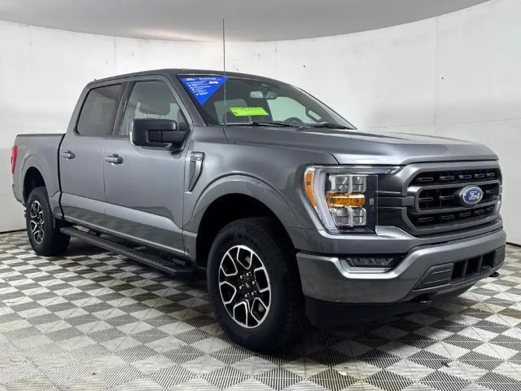 Ford F-150 2023 4x4 XLT 4 puertas SuperCrew 5.5 pies SB