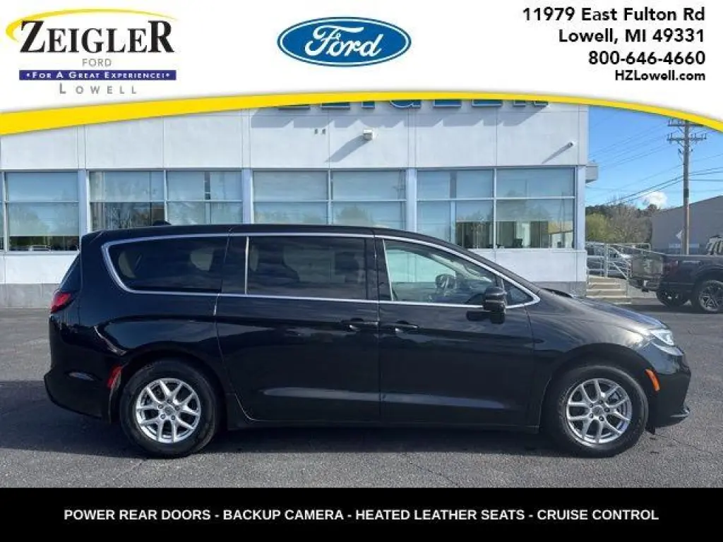 Chrysler Pacifica 2023 Touring L 4 puertas Minivan