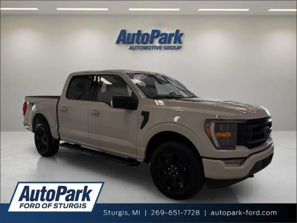 Ford F-150 2023 4x4 XLT 4 puertas SuperCrew 5.5 pies. SB