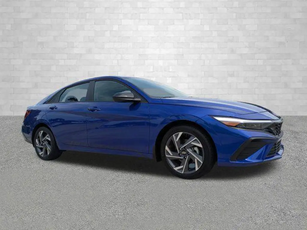 Hyundai ELANTRA 2025 SEL Sport 4 puertas Sedan