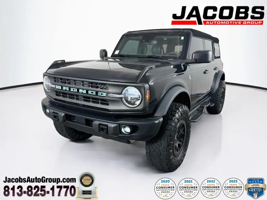 Ford Bronco 2024 4x4 Black Diamond 4 puertas SUV