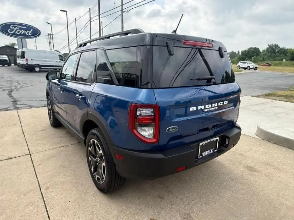 Ford Bronco Sport 2023 AWD Outer Banks 4 puertas SUV