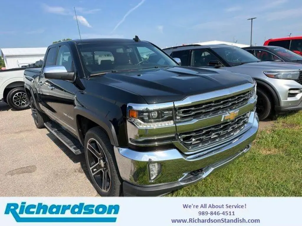 Chevrolet Silverado 1500 2017 4x4 LTZ 4 puertas Cabina Doble 6.5 pies SB