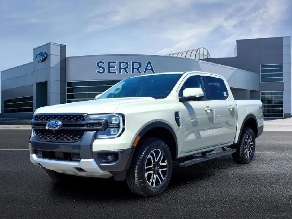 Ford Ranger 2025 4x4 Lariat 4 puertas SuperCrew 5.0 pies SB
