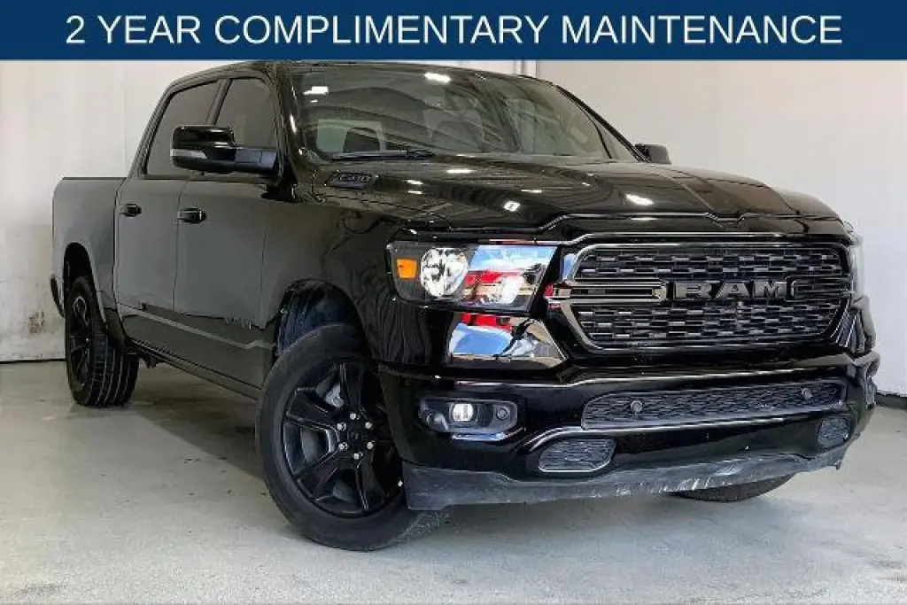 Ram 1500 2024 4x4 Big Horn 4 puertas Crew Cab 5.6 pies. Pickup SB