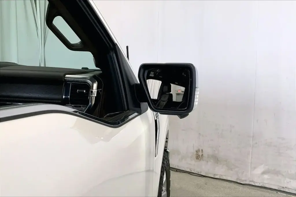 Ford F-150 2021 4x4 King Ranch 4 puertas SuperCrew 5.5 pies. SB