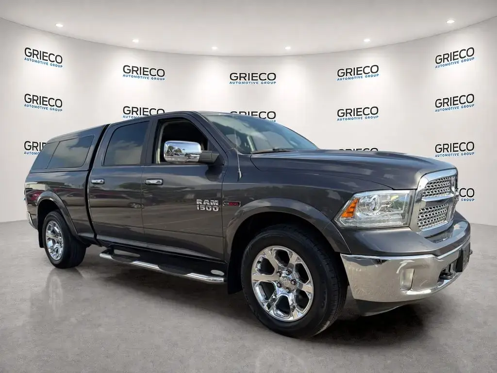 Ram 1500 2018 4x4 Laramie 4 puertas Cabina Crew 6.3 pies. Caja corta Pickup
