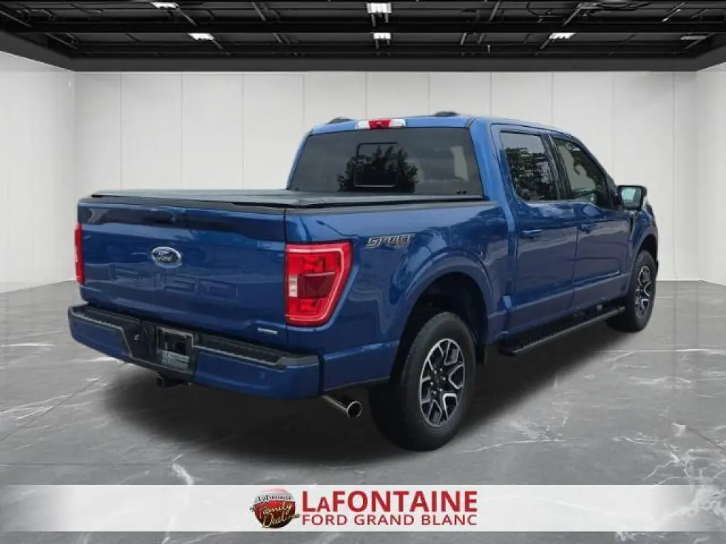 Ford F-150 2022 4x4 XLT 4 puertas SuperCrew 5.5 pies. SB