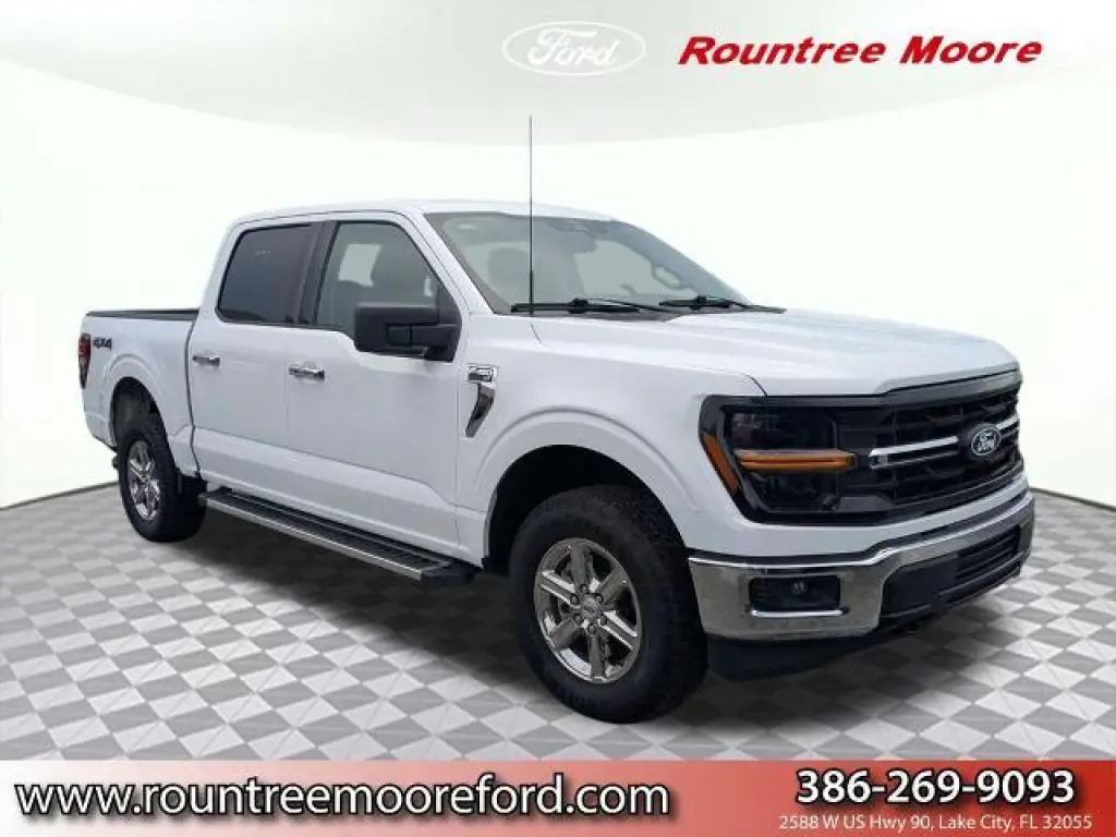 Ford F-150 2025 4x4 XLT 4 puertas SuperCrew 5.5 pies. SB