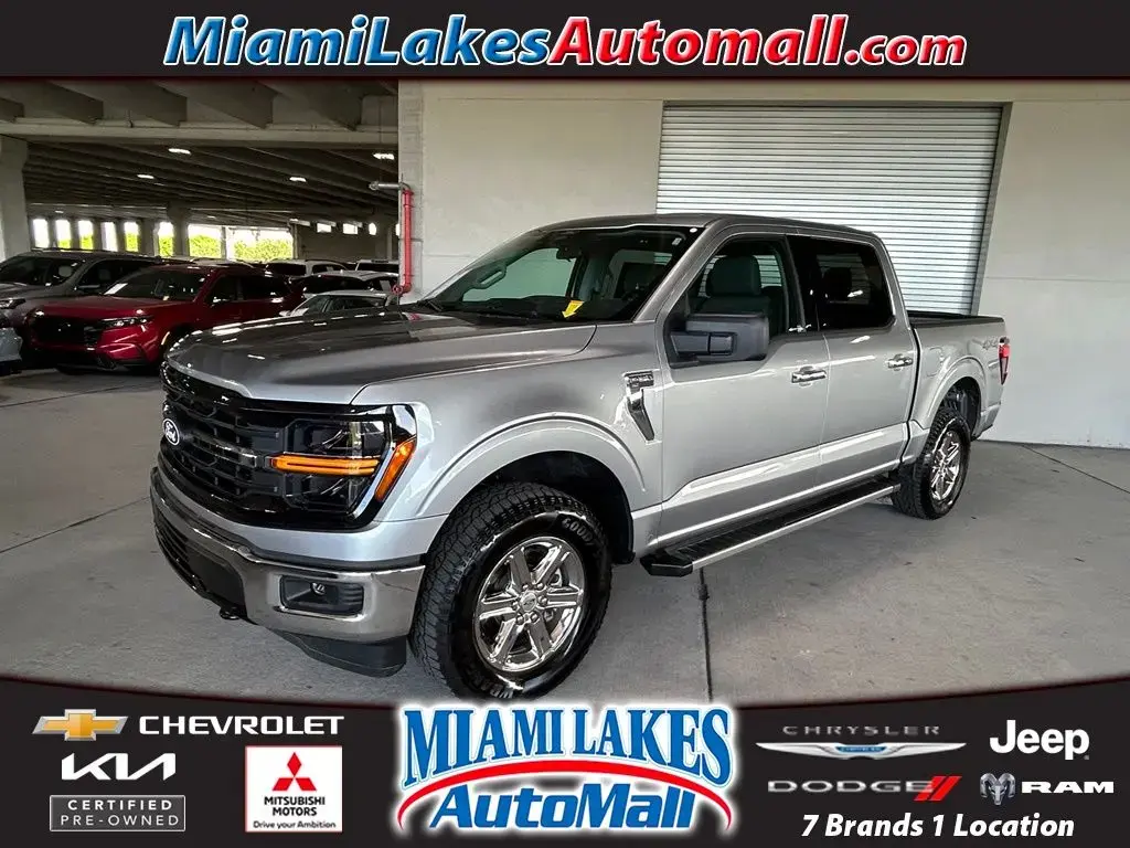 Ford F-150 2025 4x4 XLT 4 puertas SuperCrew 5.5 pies SB