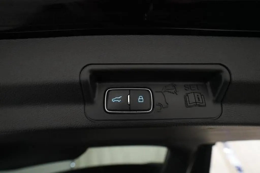 Ford Explorer 2023 AWD XLT 4 puertas SUV