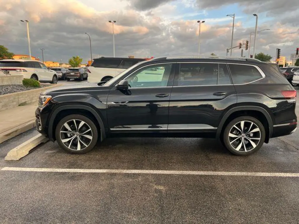 Volkswagen Atlas 2024 AWD SEL Premium R-Line 4Motion 4p SUV