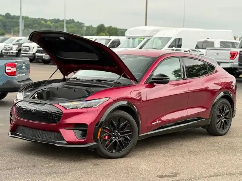 Ford Mustang Mach-E 2025 AWD Premium 4 puertas SUV
