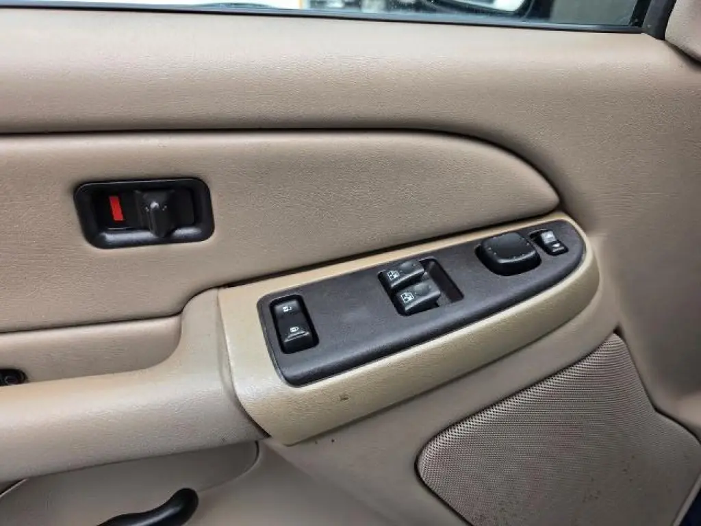 Chevrolet Silverado 1500 2004 4 puertas Cabina Extendida LS RWD SB