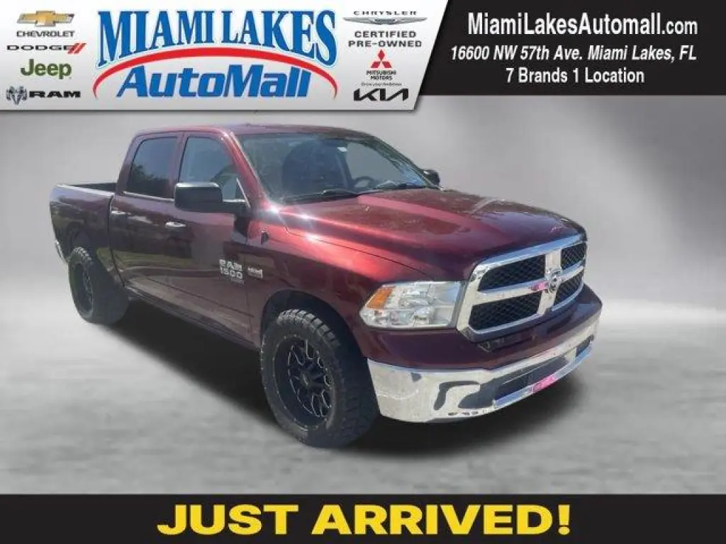 Ram 1500 Classic 2020 4x2 Tradesman 4p. Cabina de Tripulante, Camión de Caja Corta 5.5 pies