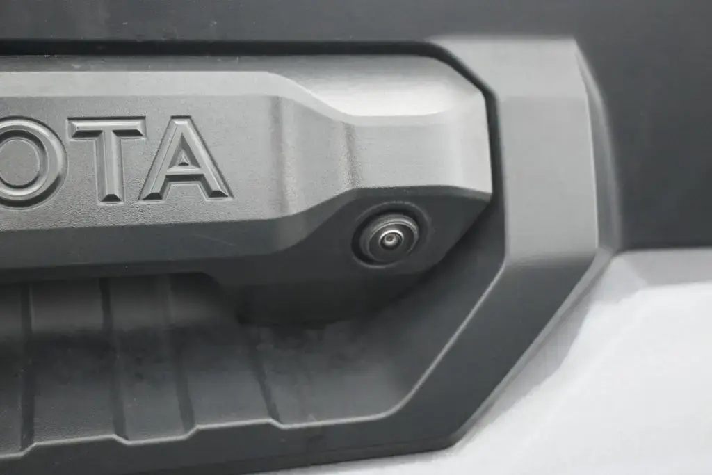 Toyota Tundra 2025 4x4 SR5 4p CrewMax Cabina Pickup SB