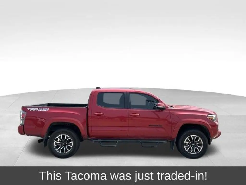 Toyota Tacoma 2022 4x4 TRD Sport 4 puertas Doble Cabina 5.0 ft SB 6 velocidades automáticas