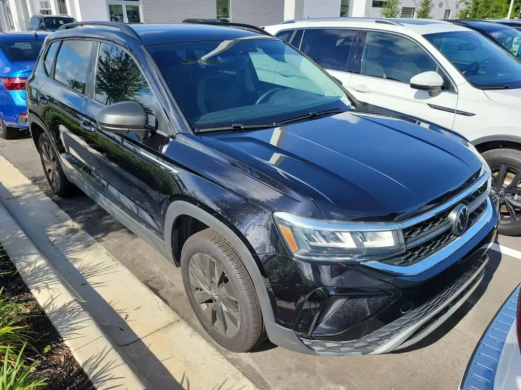 Volkswagen Taos 2023 S 4p SUV