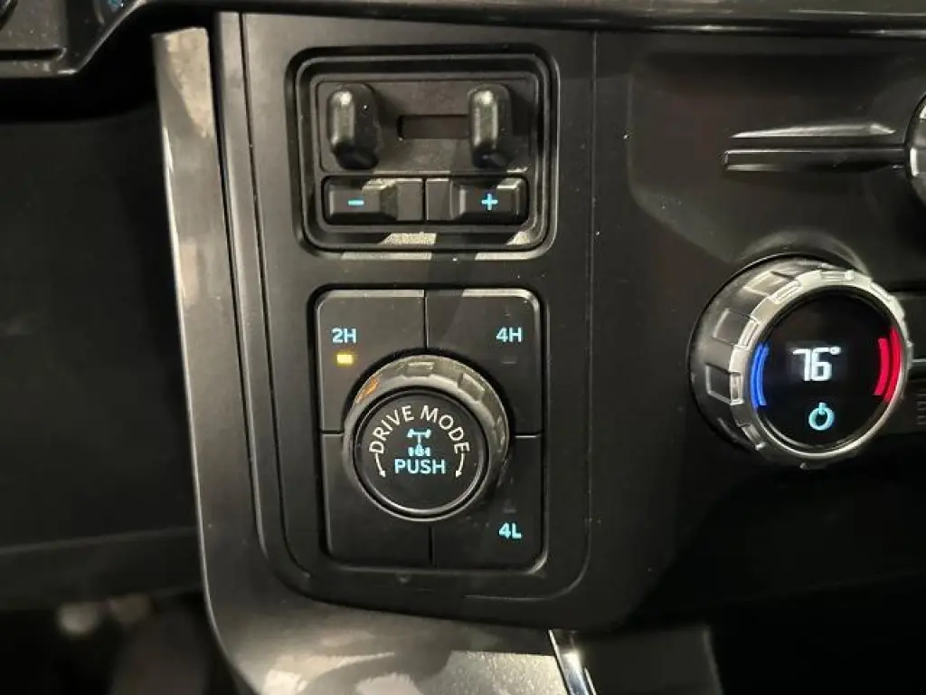 Ford F-150 2021 4x4 XLT 4p SuperCrew 5.5 ft. SB