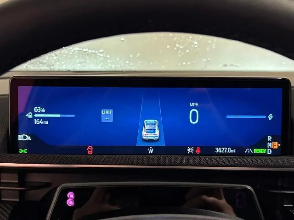Ford Mustang Mach-E 2025 Select 4dr SUV