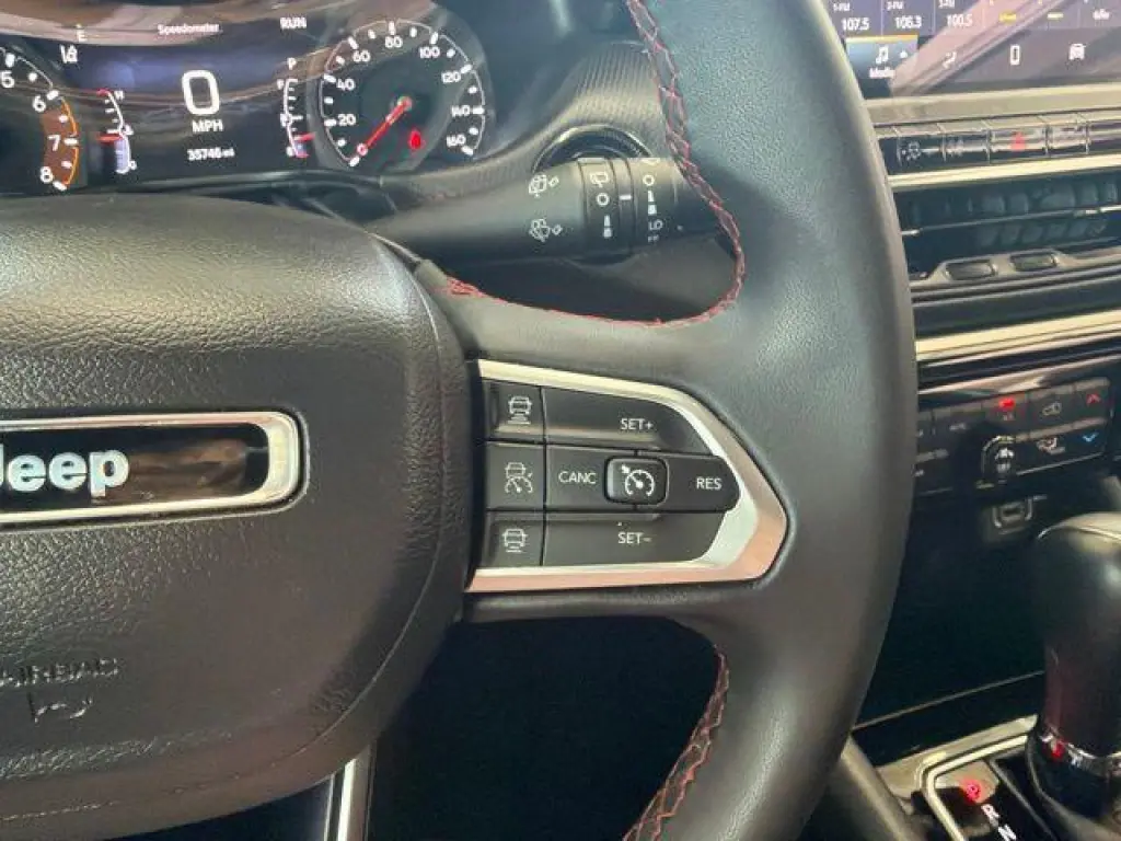 Jeep Compass 2025 4x4 Trailhawk 4 puertas SUV