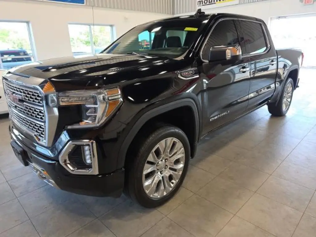 GMC Sierra 1500 2020 4x4 Denali 4 puertas Cabina Crew 5.8 pies. SB