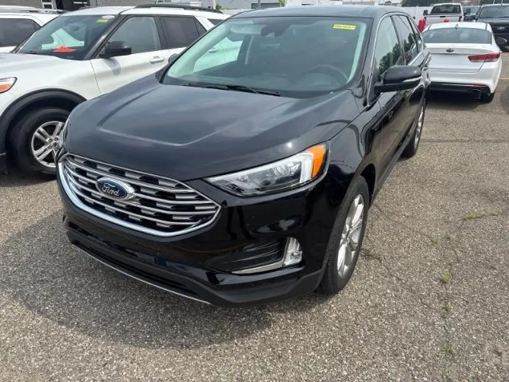 Ford Edge 2024 AWD Titanium 4 puertas SUV