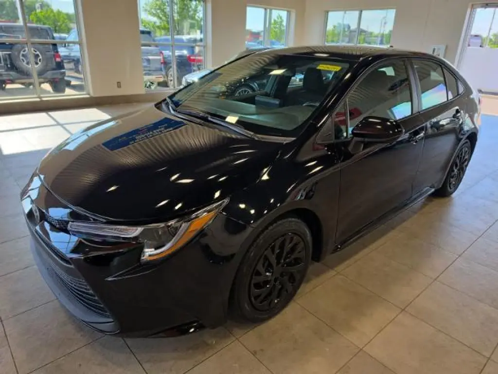 Toyota Corolla 2024 LE Sedan 4p